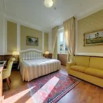 Hotel Simplon 4*