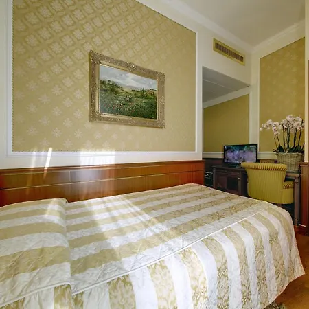 ホテル シンプロン バヴェーノ