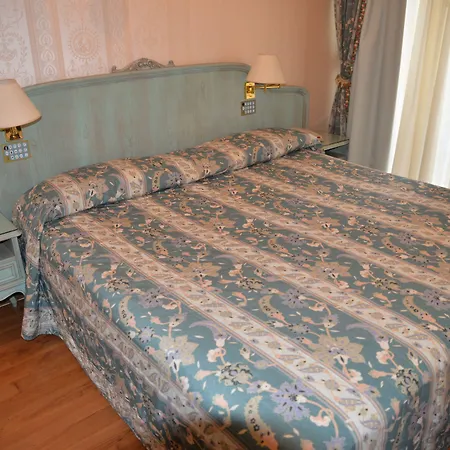 シンプロン ホテル バヴェーノ