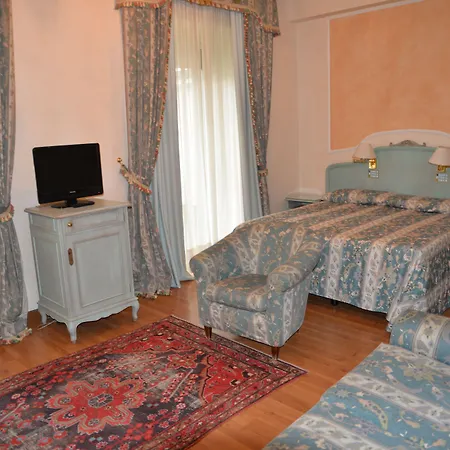 Hotel Simplon 4*